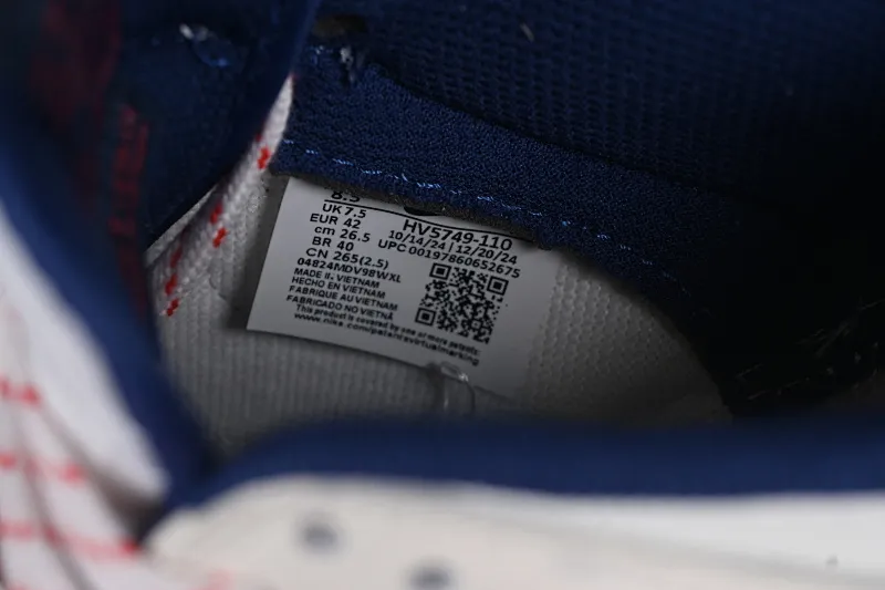 All categories Nk SB Dunk series Nk SB Dunk Low low-top sneakers Nike SB Dunk Low rainbow gradient low-top casual sports skateboard shoes HV5749-110